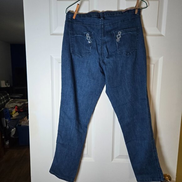 Simon Chang Denim Jeans - Picture 4 of 6